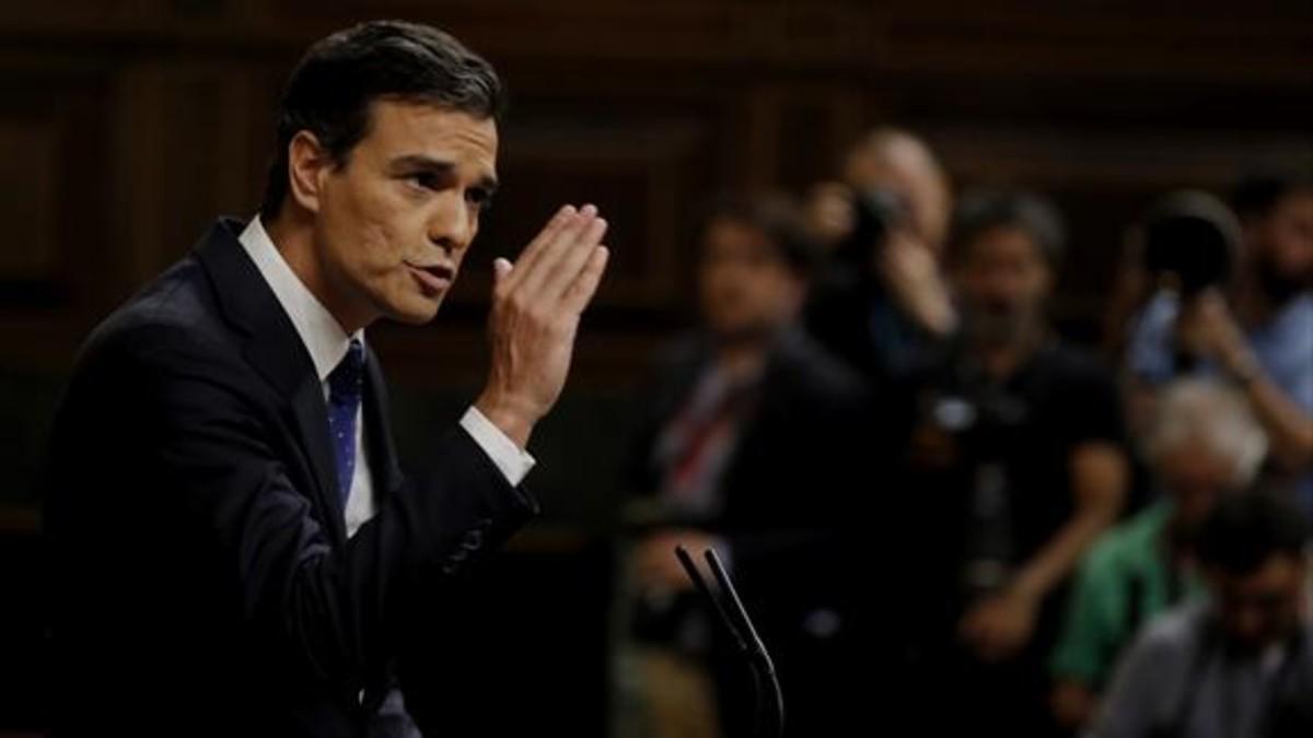 Pedro Sánchez, durante su intervención desde la tribuna de oradores.