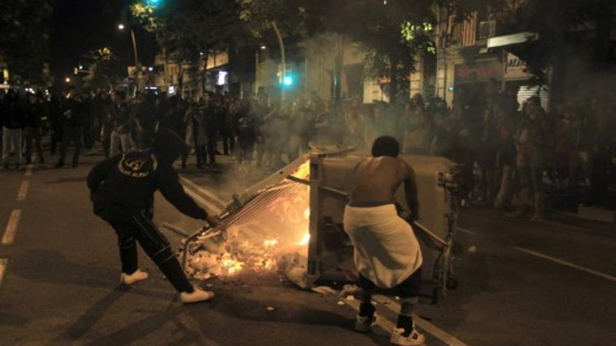 Cuarta noche de disturbios en el barrio barcelonés de Sants