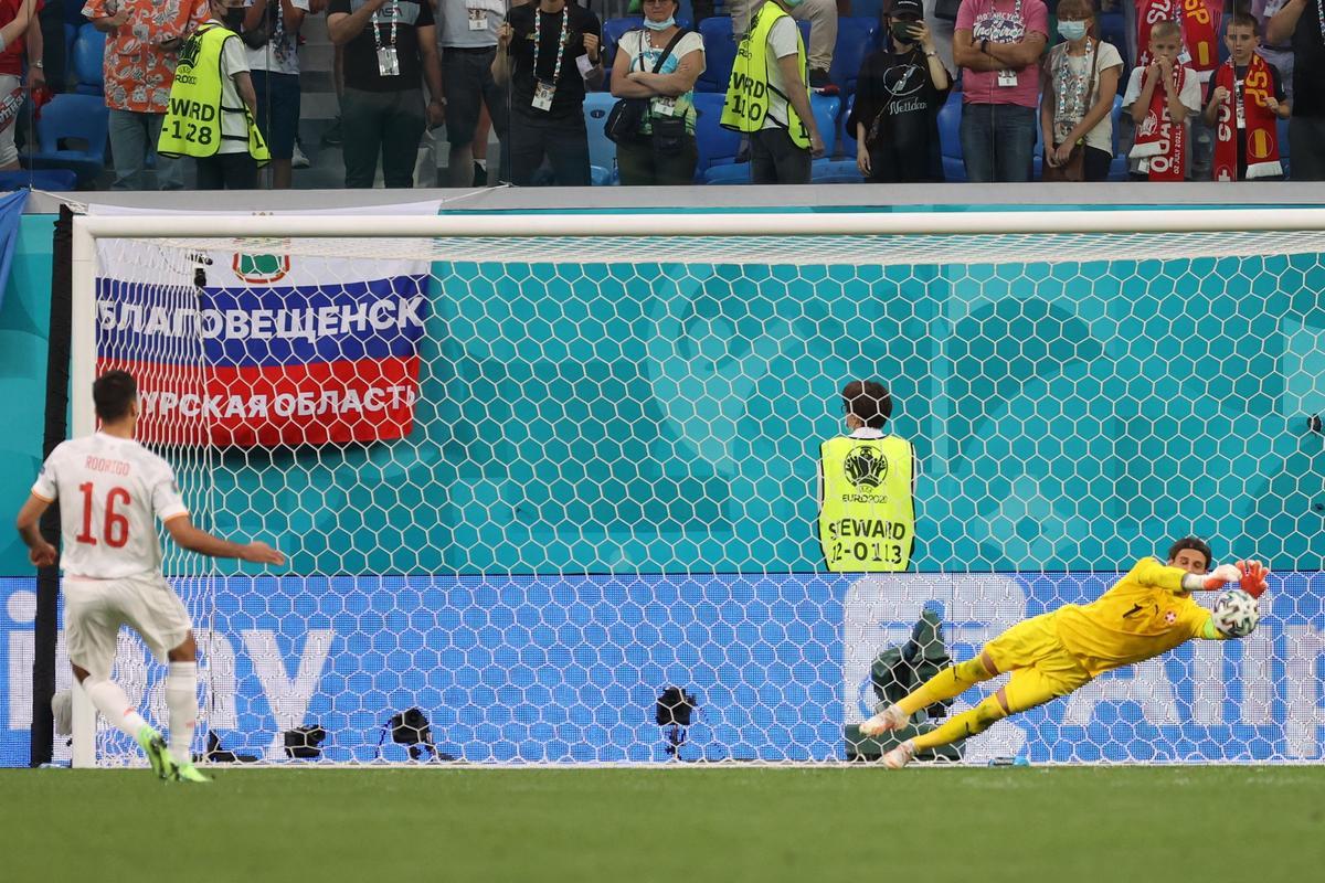 La tanda de penaltis del Suiza - España, en imágenes