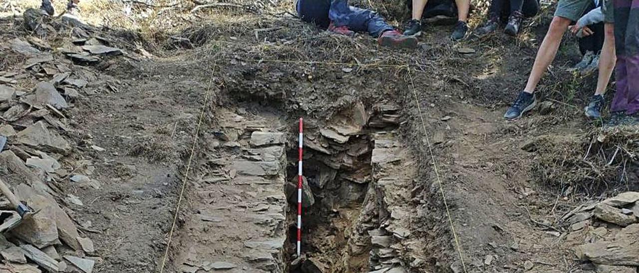 Cabaña descubierta en los trabajos arqueológicos. |   // FDV