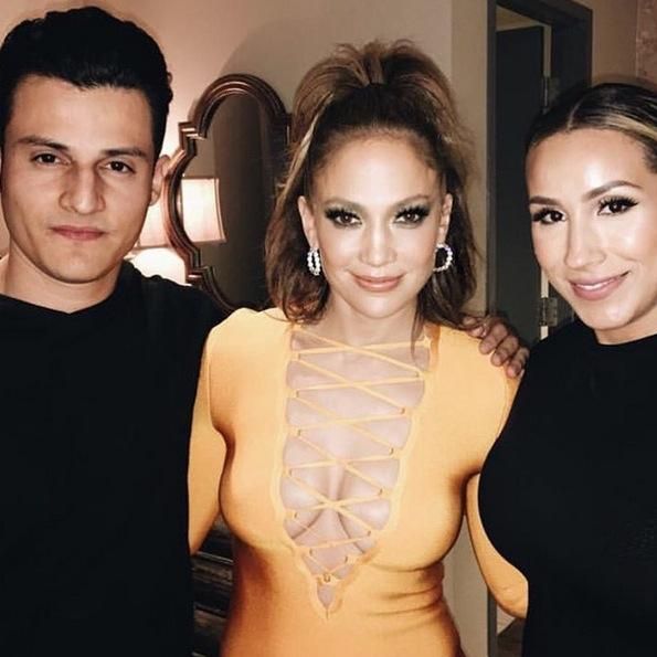 J Lo publica una foto en Instagram luciendo escote