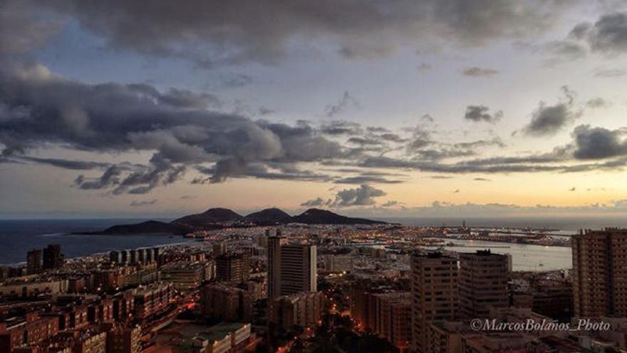 Amanecer en la capital grancanaria este miércoles 16 de septiembre. | AUTOR: MARCOS BOLAÑOS