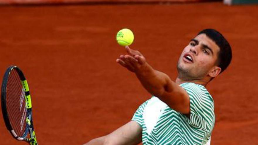 Carlos Alcaraz en Roland Garros: a qué hora y dónde ver el partido ante Taro Daniel