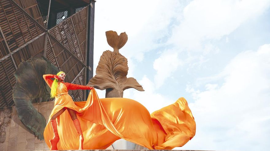 Drag poligonera busca teatro para reinventarse, la llamada de atención de Grimassira Maeva