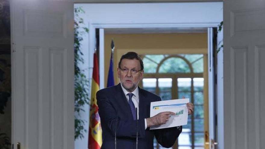 Rajoy: &quot;España entra en una fase de crecimiento sostenido y de empleo&quot;