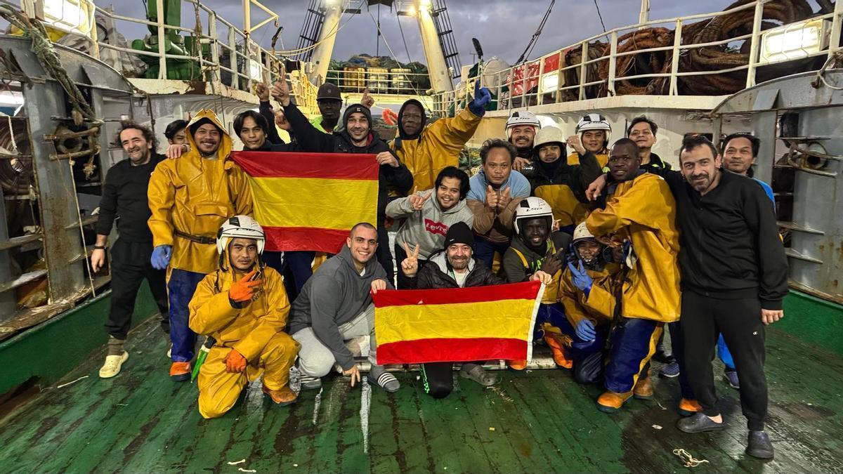 La pesca gallega celebra el triunfo mundialista de España