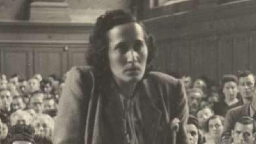 Mercedes Núñez durante su intervención en el juicio contra la Gestapo. / FdV/EDAF