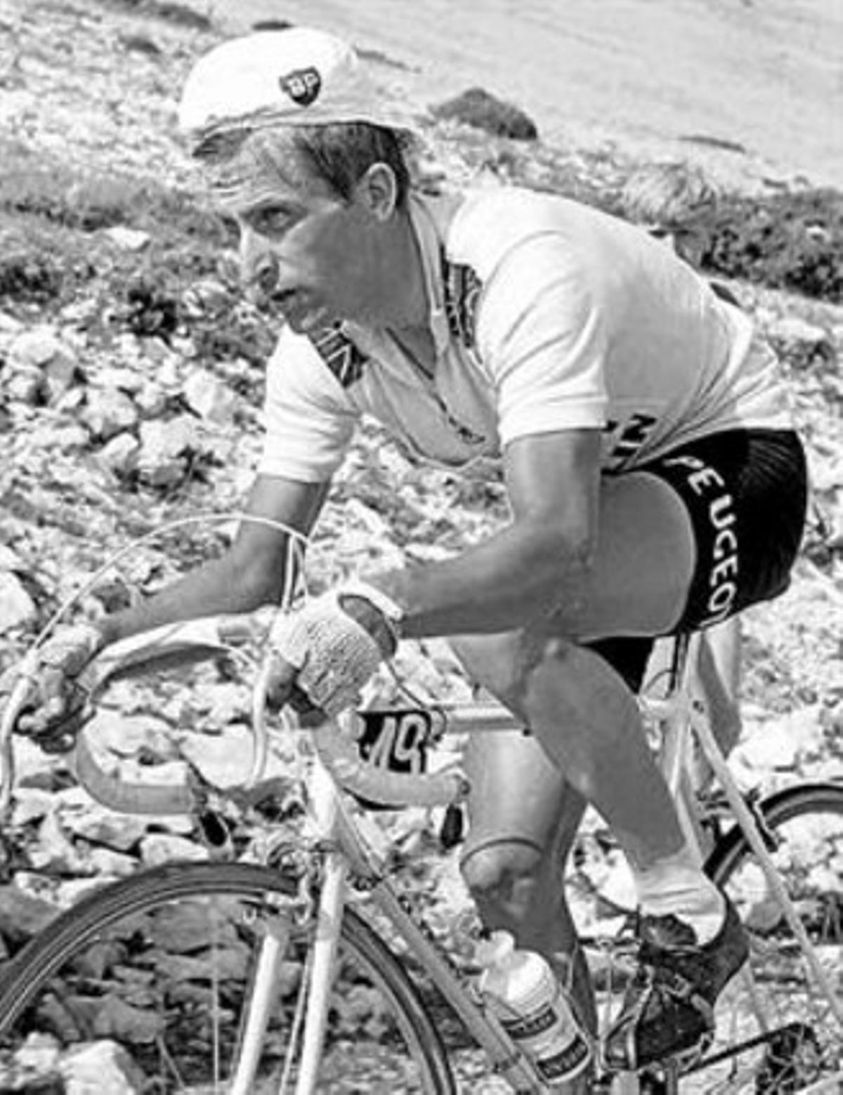 Simpson va morir al Tour del 1967 per amfetamines. Simpson va morir al Tour del 1967 per amfetamines.