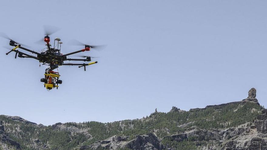 Arucas acoge un curso para formar a mayores de 16 años en el uso de drones