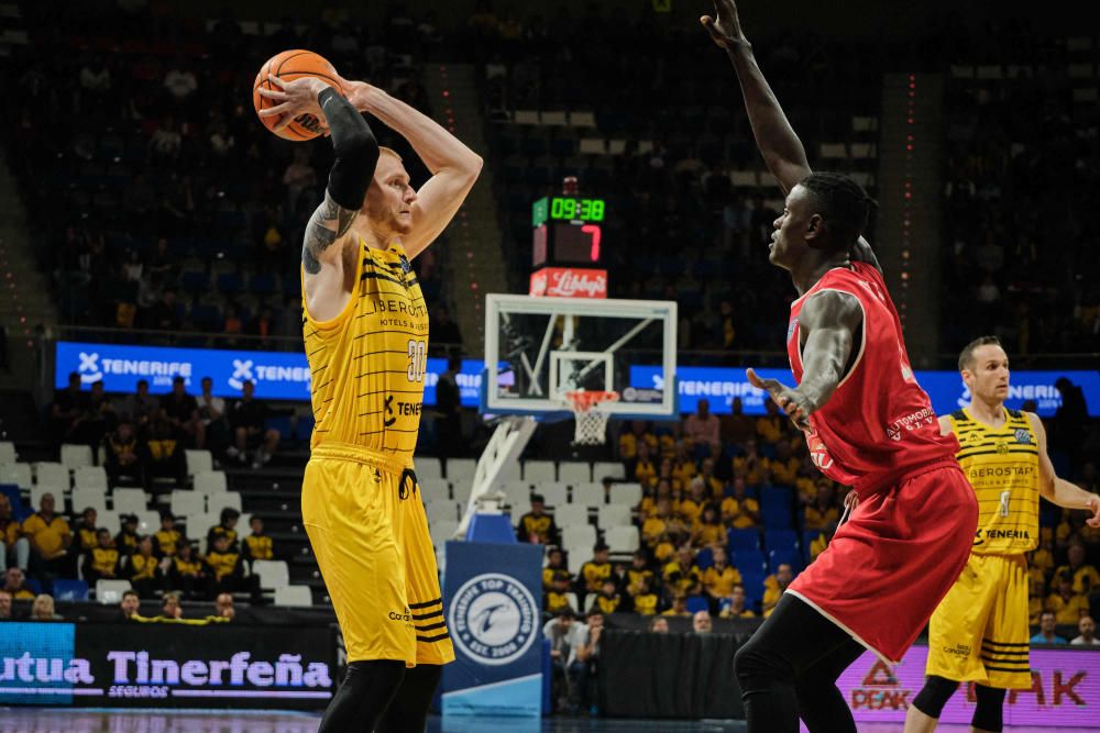 Partido Iberostar Tenerife - Filou Oostende octavos de final de la Basketball Champions League  | 03/03/2020 | Fotógrafo: Andrés Gutiérrez Taberne