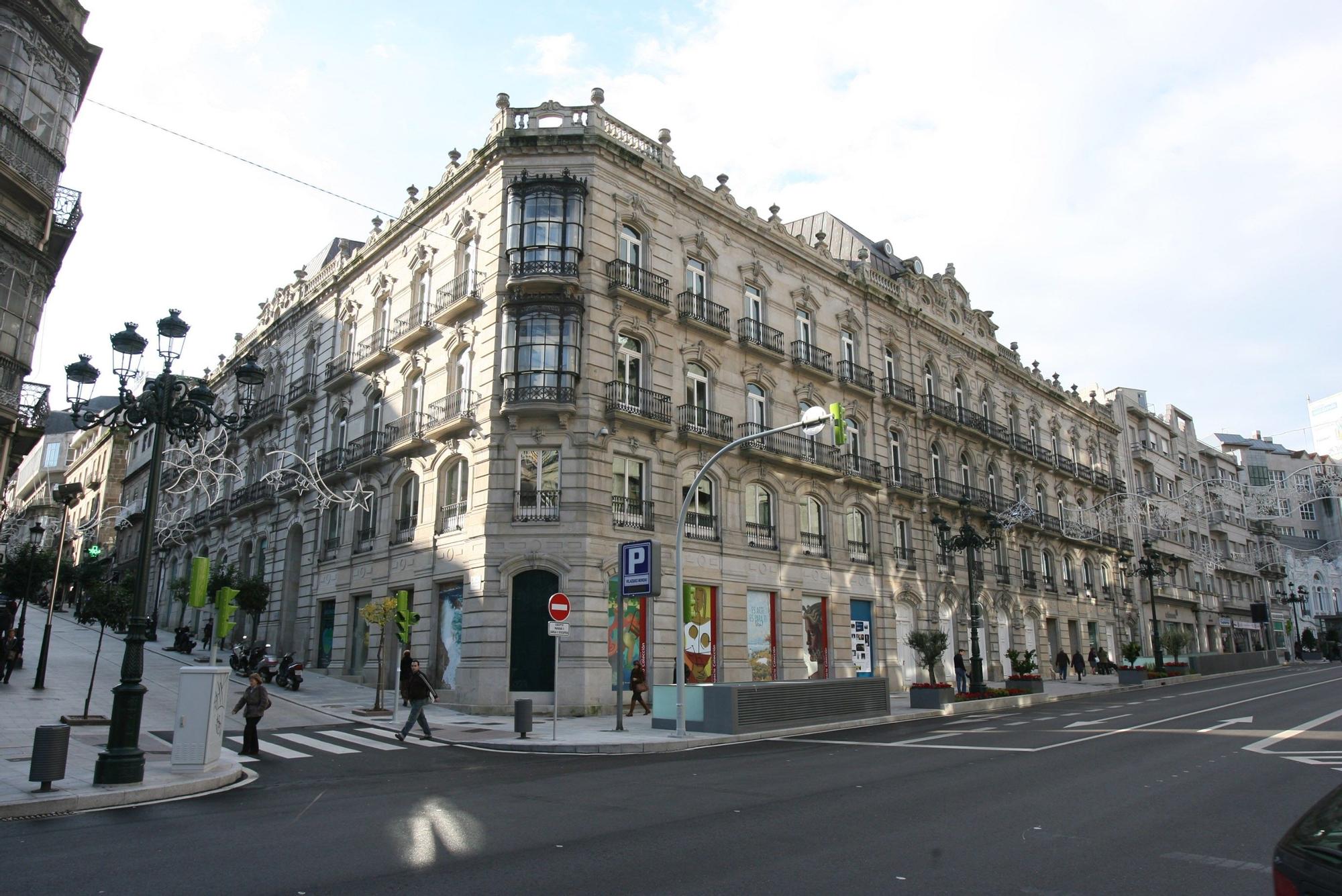 20.edificio barcena jesus de arcos.jpg