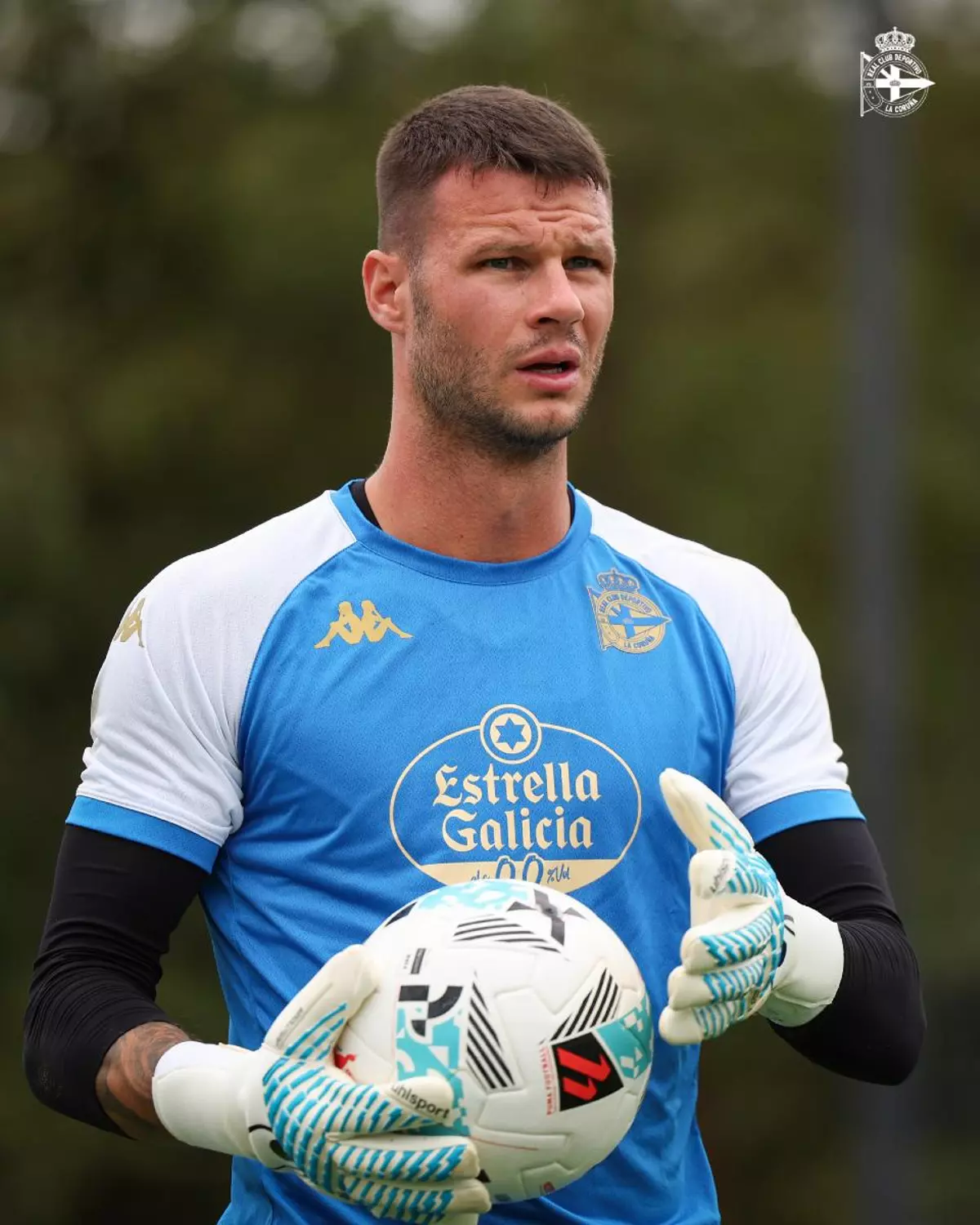 Primera sesión de Daniel Bachmann con sus nuevos compañeros en el Deportivo