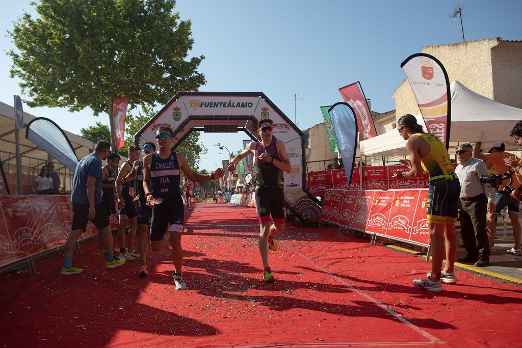 Las mejores imágenes del triatlón de Fuente Alamo 2025