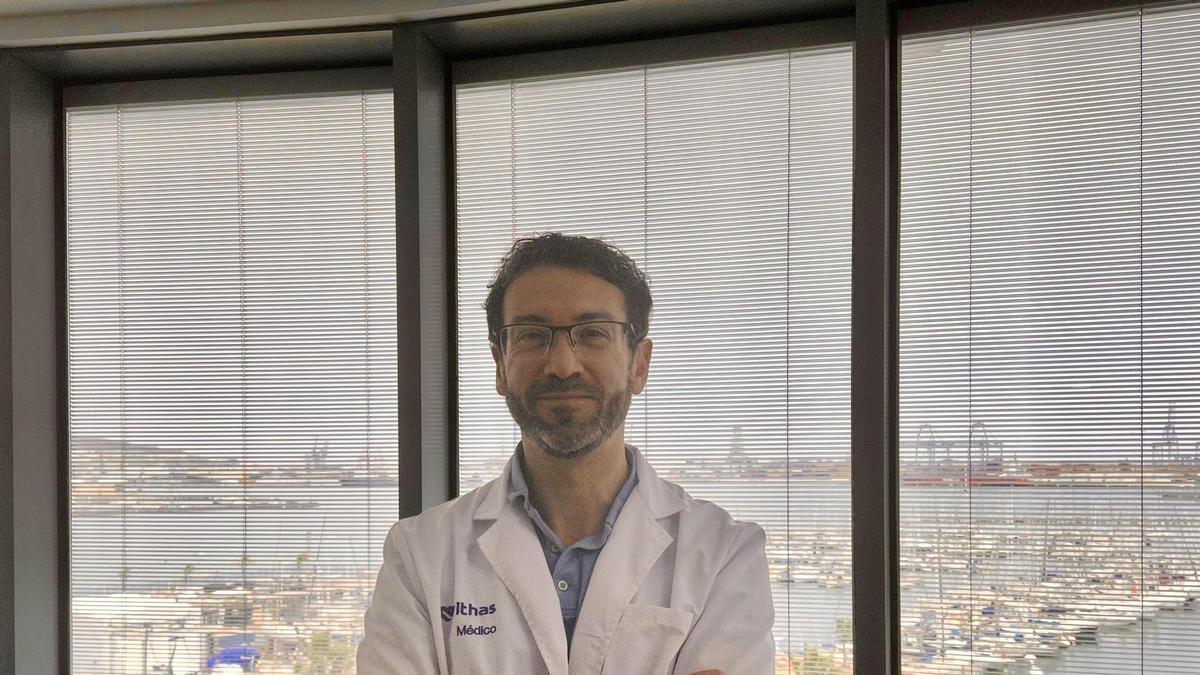 El doctor Rodrigo Bahamondes.