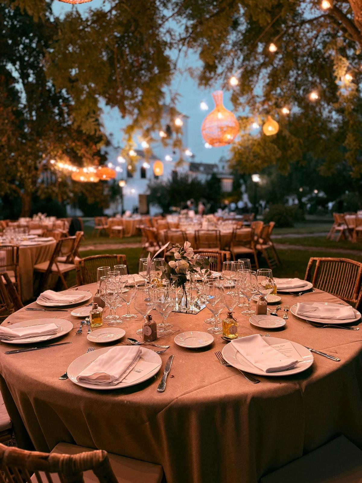 El cuidado por la puesta en escena convierte cada montaje en una experiencia única para los invitados