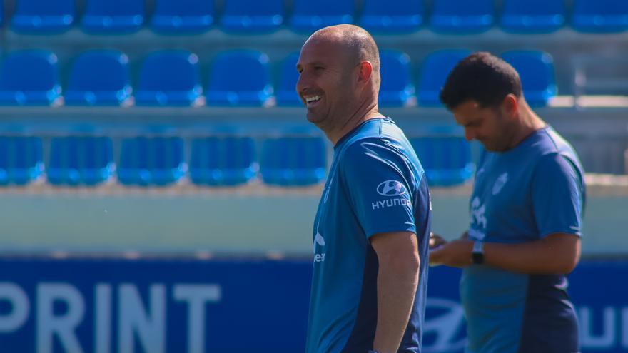 Tato, técnico del Atlético Baleares: &quot;No sabemos realmente cuántos puntos vamos a necesitar para mantenernos en la Primera RFEF»