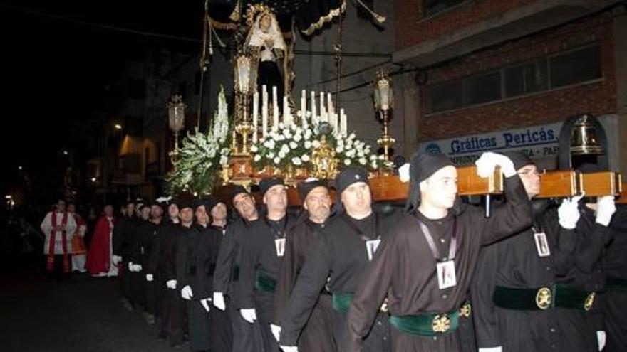 La Dolorosa y la Piedad inician esta noche las procesiones en Oliva