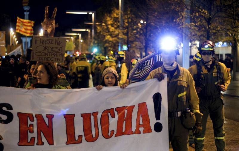 Fotogalería de la marcha de los bomberos forestales