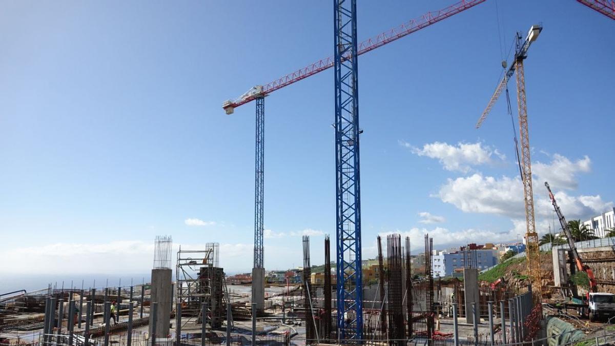 Edificio en construcción en Canarias.