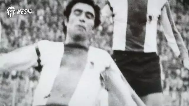 Darío Felman en el homenaje a la las leyendas del centenario del Valencia CF