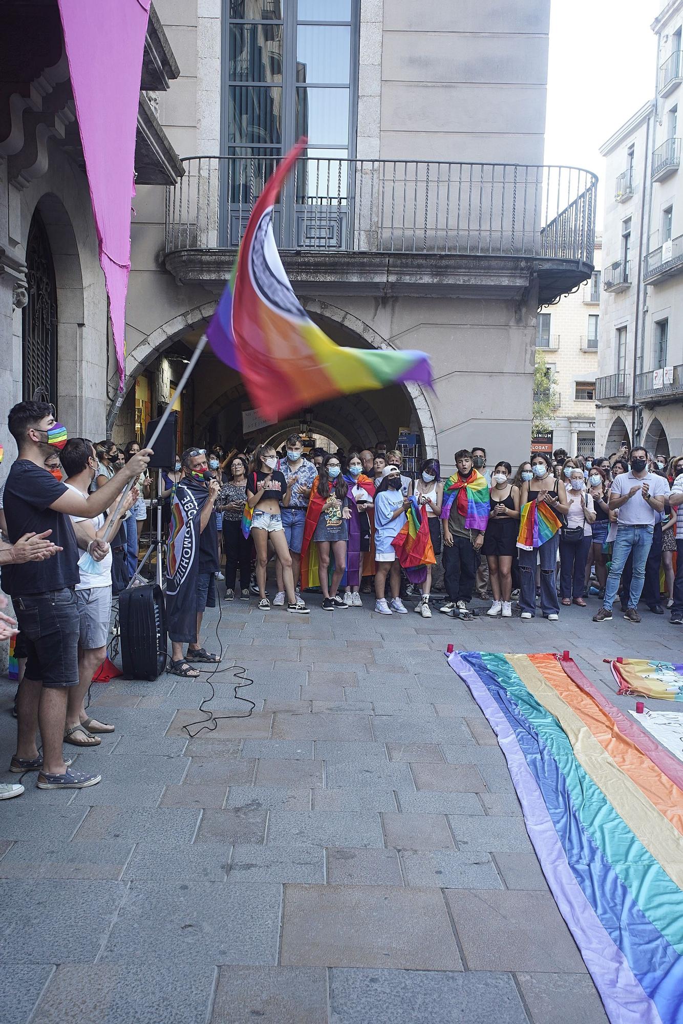 Concentració per condemnar la mort de Samuel Luiz a Girona