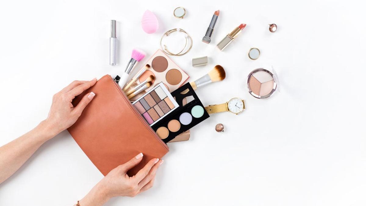 Neceser con maquillaje