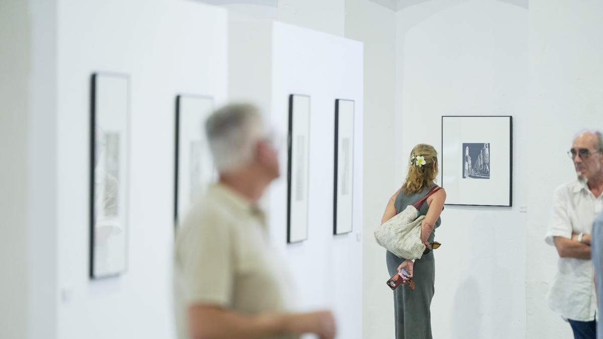 La XIV Biennal de Fotografia Xavier Miserachs repartirà onze exposicions entre el 2 d'agost i el 18 d'octubre per diferents espais de Palafrugell; a la imatge, l'edició del 2024