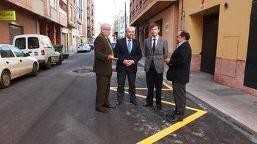 El Ayuntamiento de Castellón reasfalta un total de 8.000 metros cuadrados de cinco calles para mejorar la seguridad vial