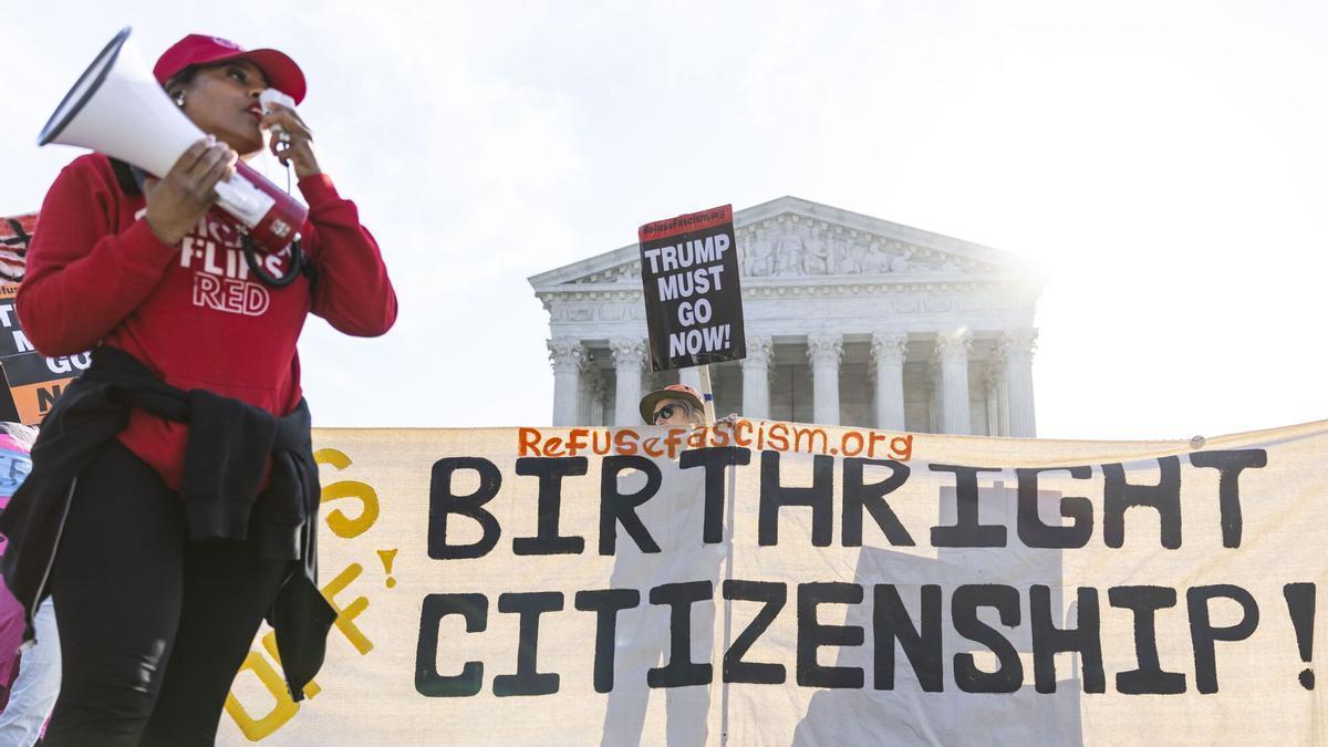 Trump acude al Supremo para defender el fin del derecho a la ciudadanía por nacimiento en EEUU