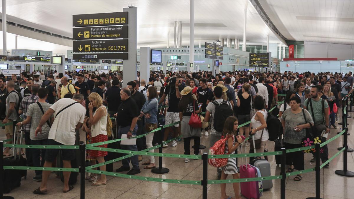 Comitè d’empresa: ’L’únic que importa són les cues’.