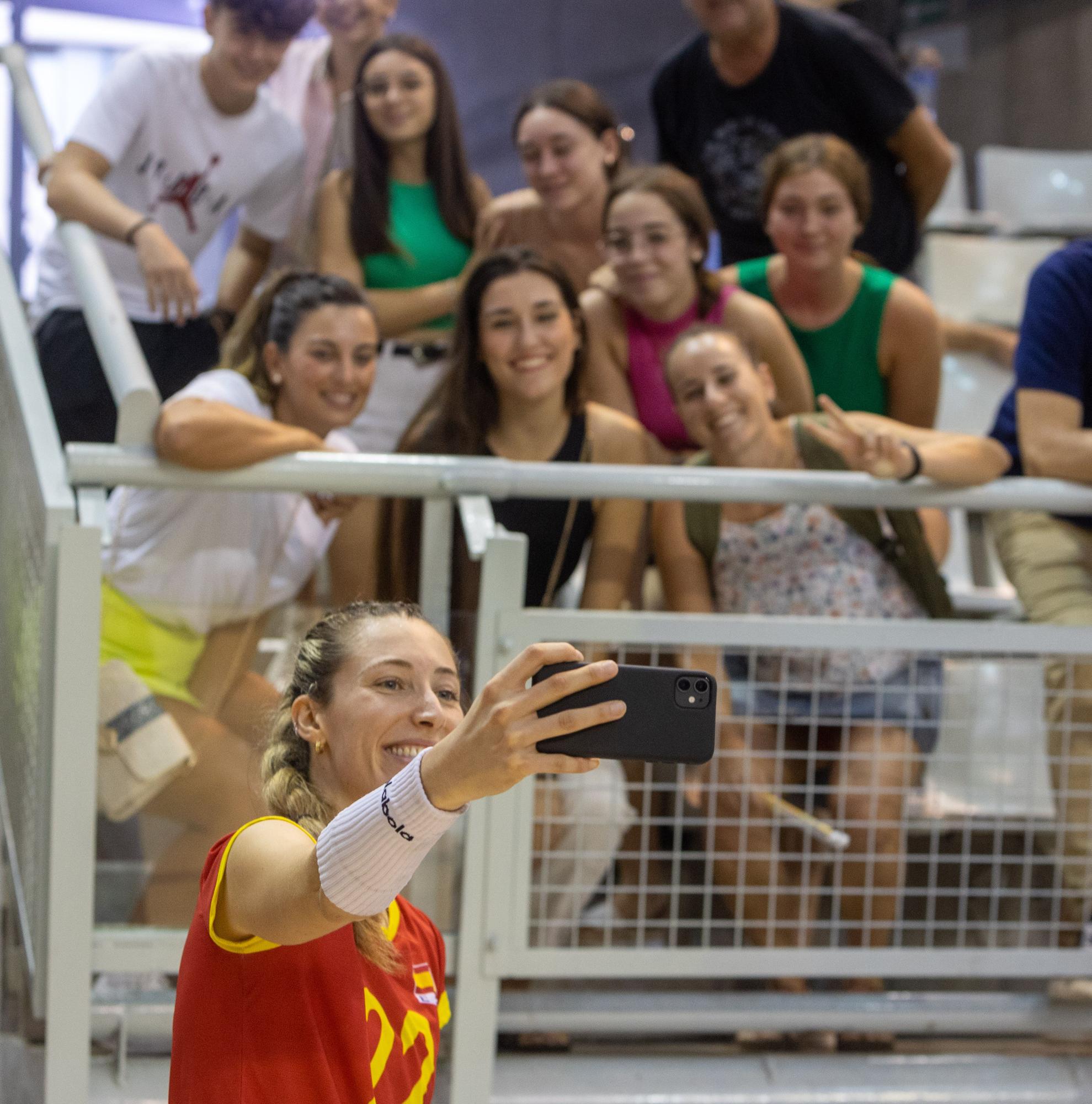 La selección Española femenina de voleibol gana a la de Dinamarca en Alicante