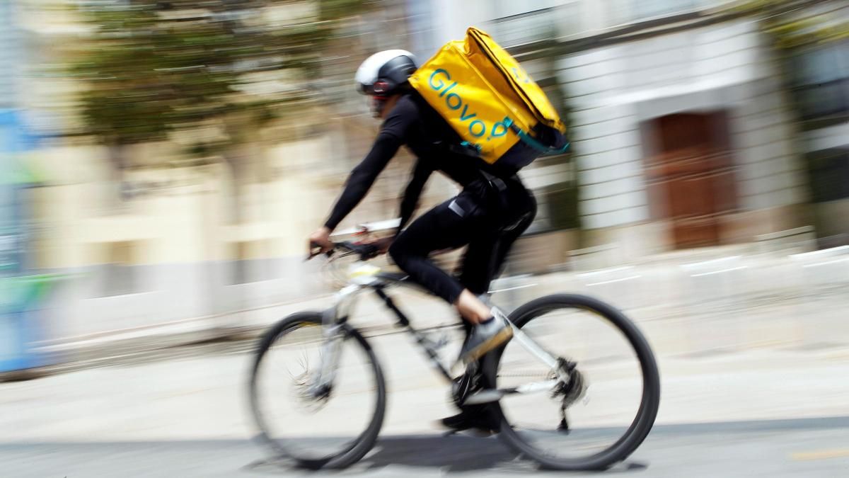 Un &quot;rider&quot; de Glovo.