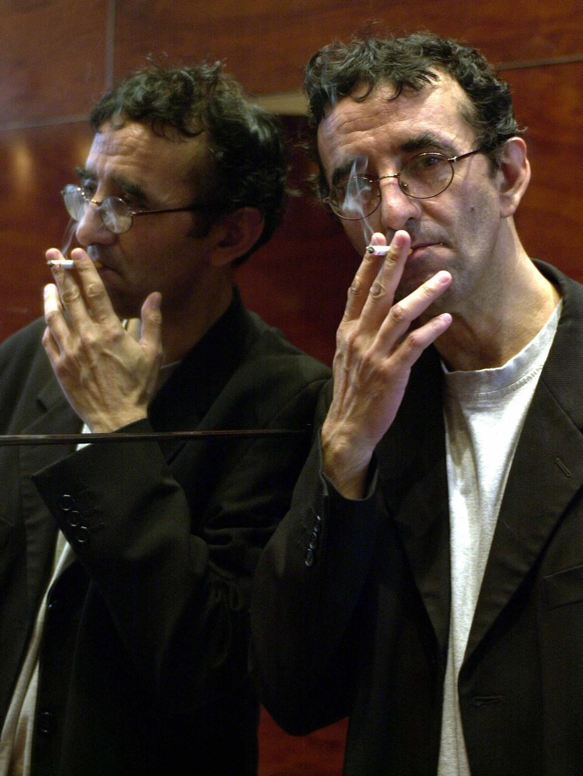 L'escriptor Roberto Bolaño, fotografiat l'any 2002 a Barcelona.