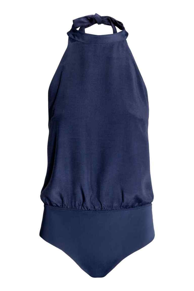 Los bodies que marcan tendencia: cuello halter