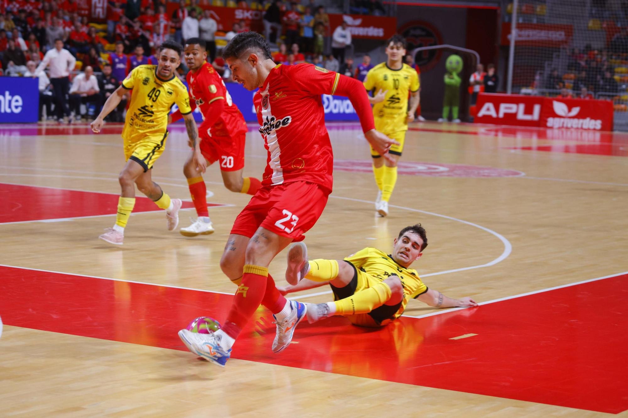 Todas las imágenes de la victoria de Jimbee Cartagena frente a Peñíscola