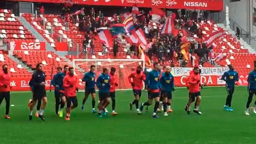 El Sporting se entrena en El Molinón con un solo grito: "Vamos a vencer"