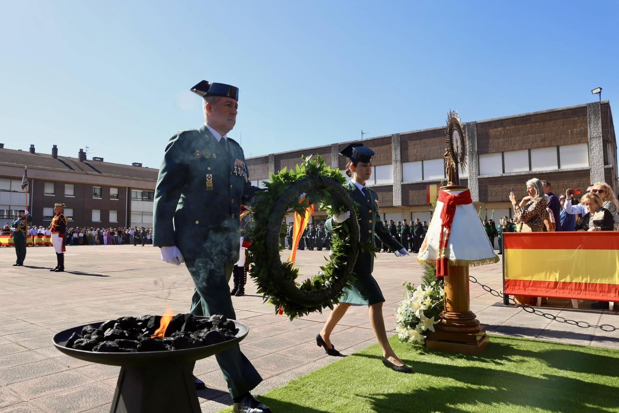 EN IMÁGENES: Desfile de la Guardia Civil en Oviedo por el día de la Hispanidad