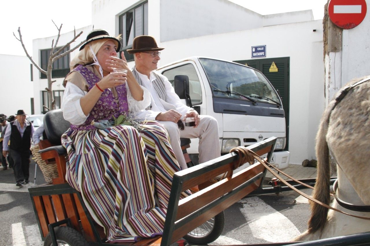 Boda canaria por sorpresa en San Bartolomé que ni los propios novios se esperaban