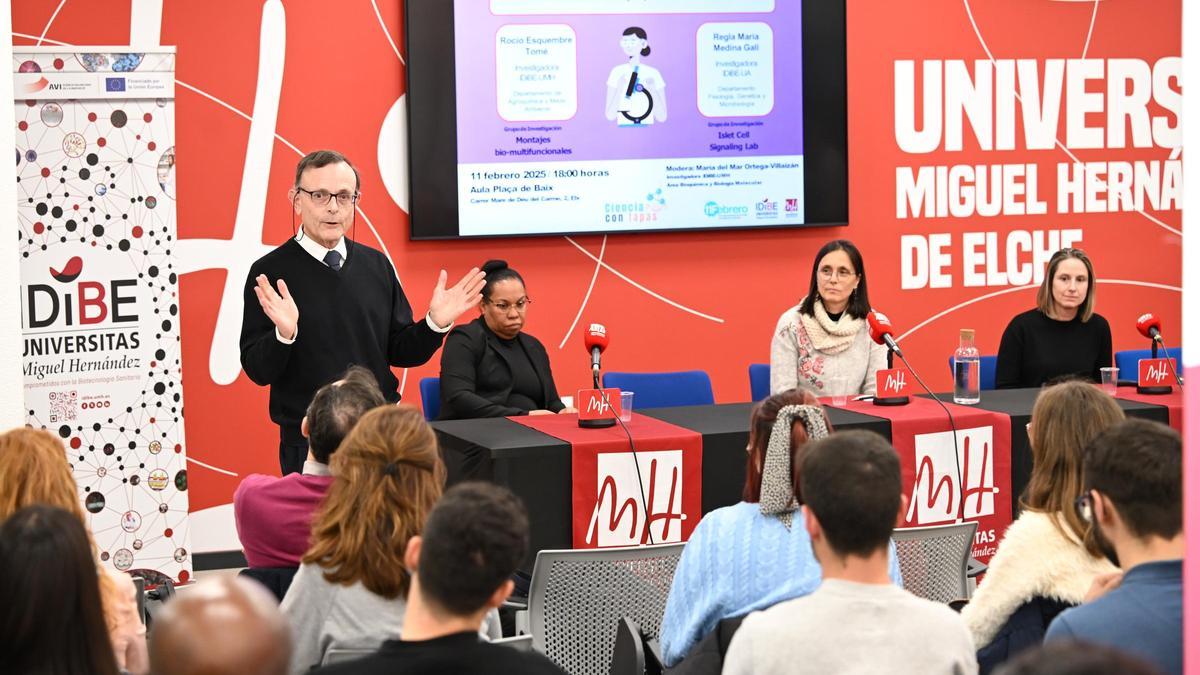 Actividad del IDiBE, en la sede de la UMH en la ciudad de Elche, para conmemorar el día internacional