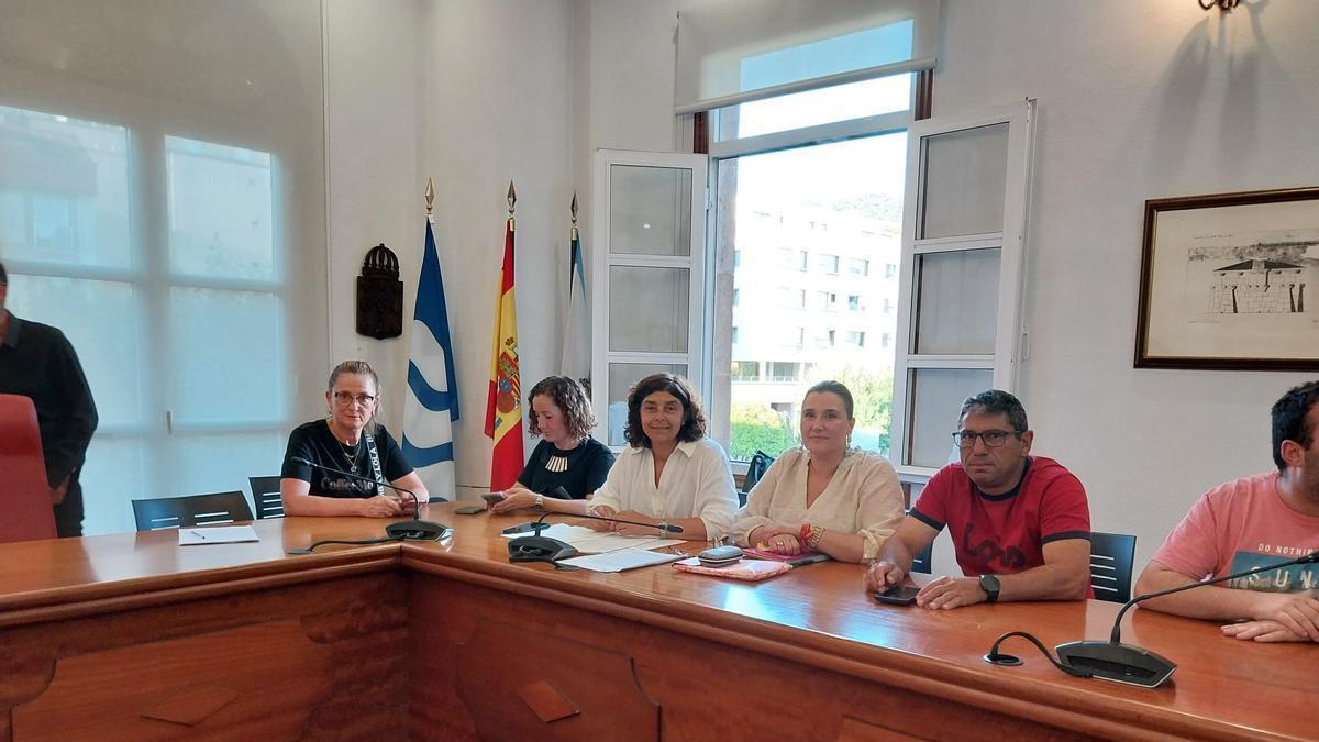 El grupo municipal del PP de Bueu en el último pleno.