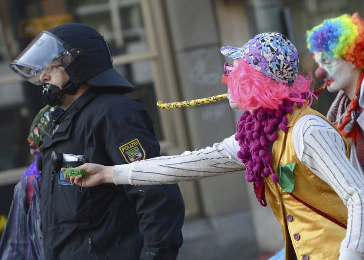 PROTESTA DE BLOCKUPY ANTE LA SEDE DEL BCE