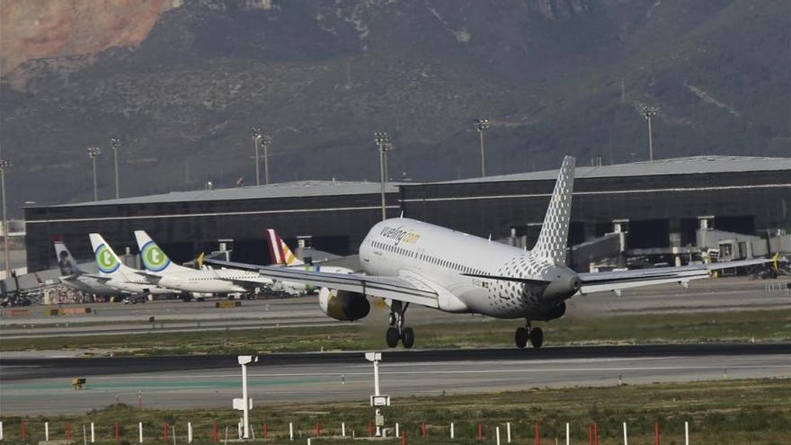 Las &#039;low cost&#039; controlan más del 52% del mercado aéreo internacional en España