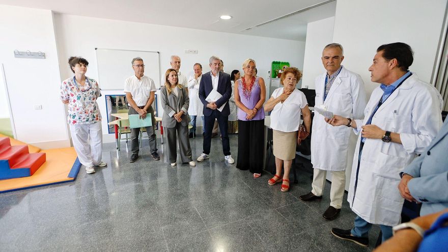 Navarro Tacoronte acude al pleno del Cabildo de Tenerife.