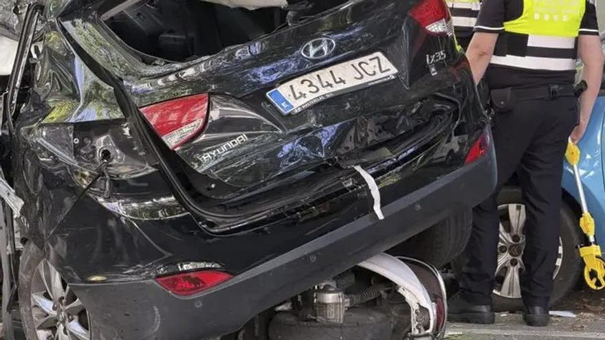 Trobades restes de droga al cotxe del xoc del Poblenou