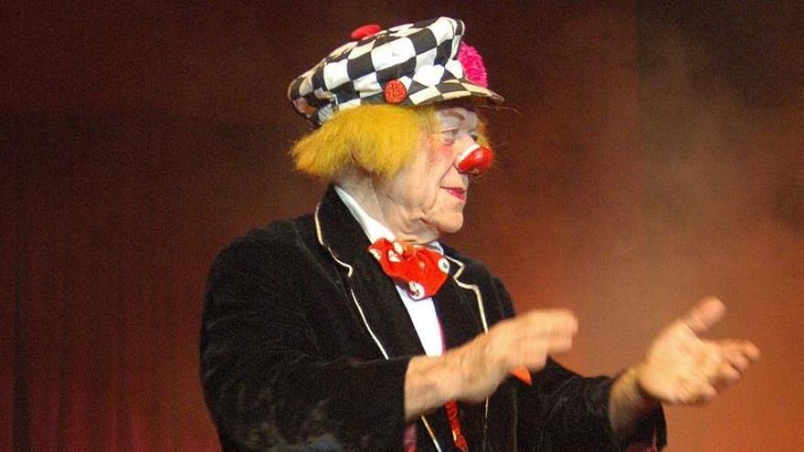 Fallece el legendario payaso Oleg Popov.