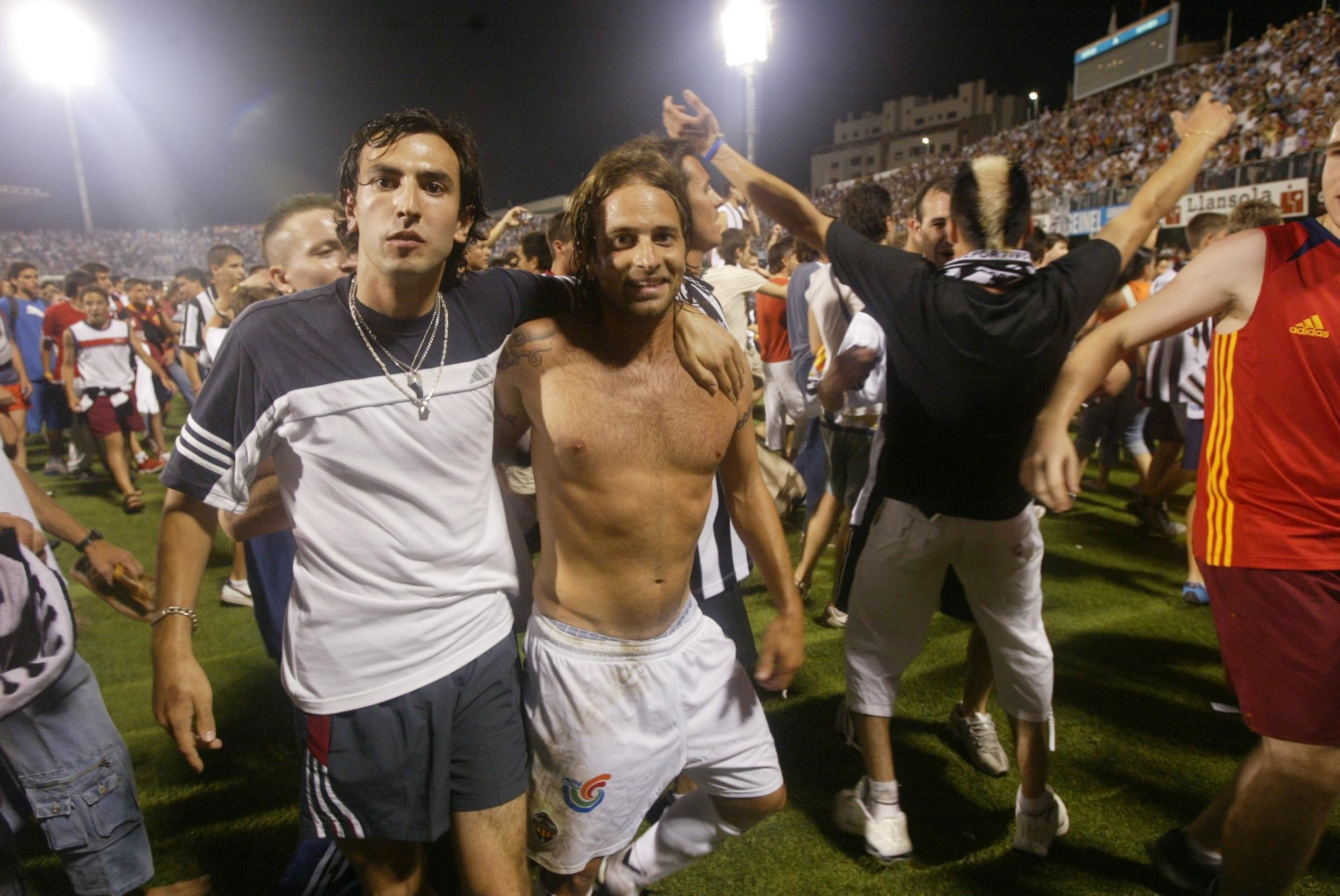 Galería | 20 años del mítico gol de Manu Busto en Castalia para ascender a Segunda: ¿lo recuerdas?