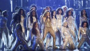 El dardo de Shakira a Trump al dedicar su Grammy a todos sus hermanos y hermanas inmigrantes