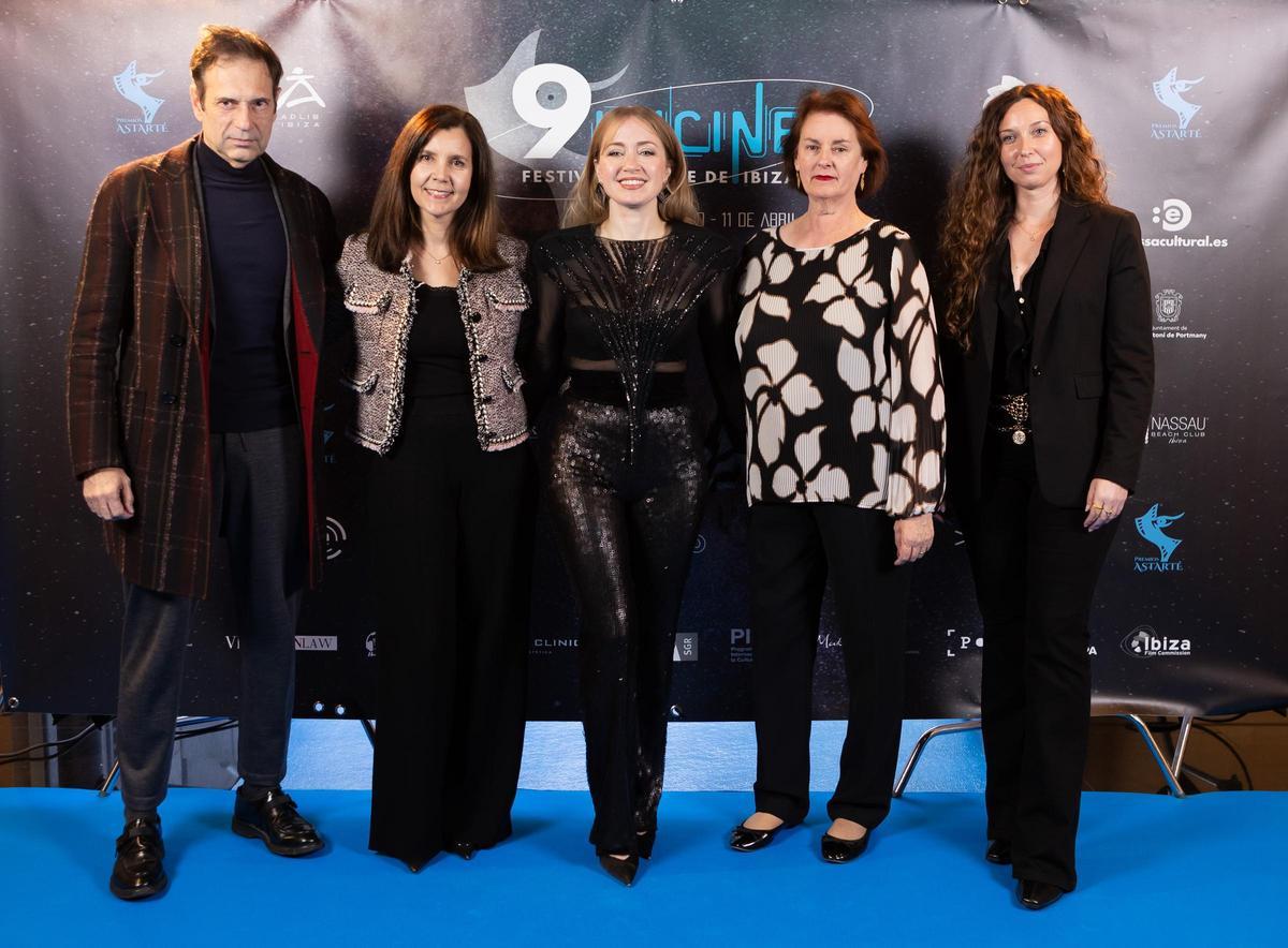 Representantes de las instituciones ibicencas en la presentación