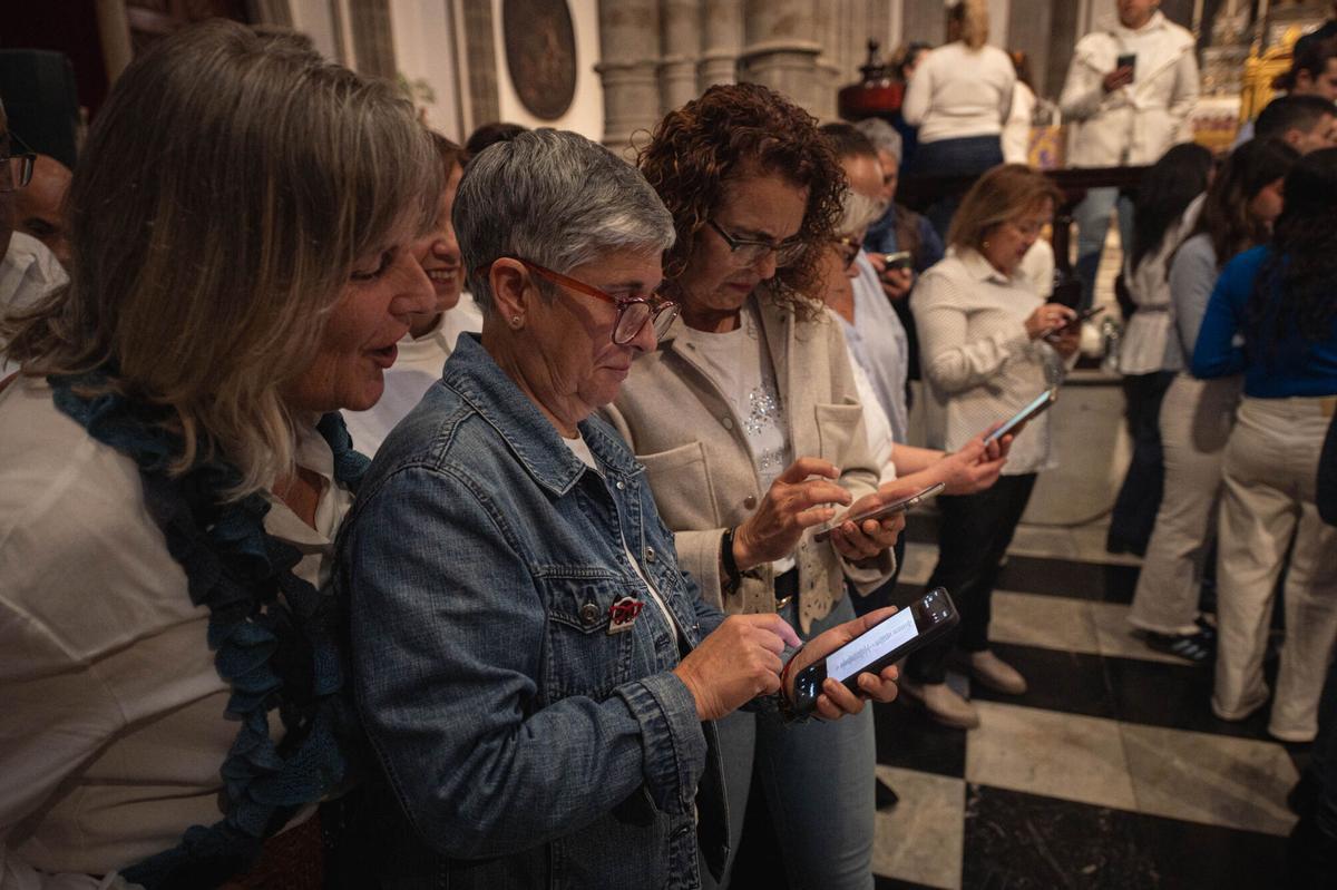 Grabación en la Catedral de La Laguna del himno para la visita del Papa a España