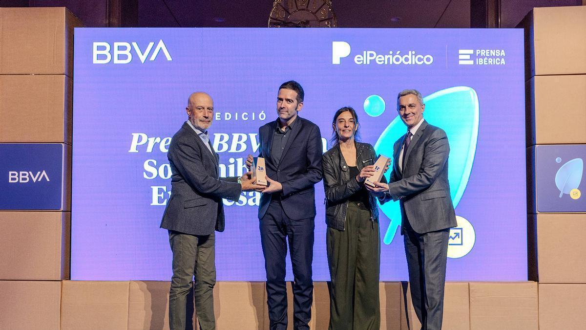 Entrega del primer premi a Es Im-Perfect i segon premi a Manresa Il·lumina en l’edició del 2025.
